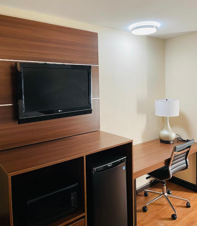 Quality Inn & Suites Augusta Fort Eisenhower Area Eksteriør bilde