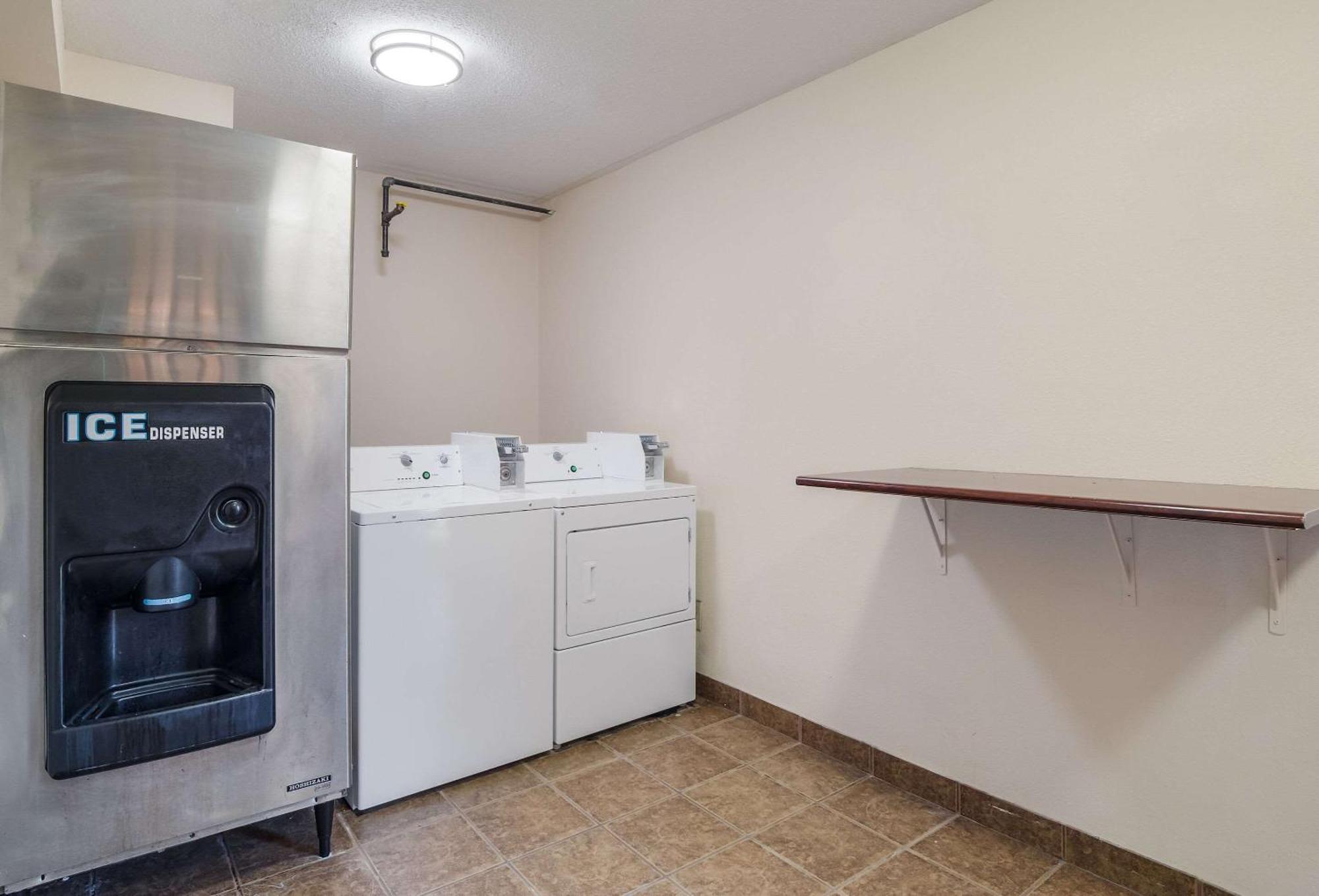 Quality Inn & Suites Augusta Fort Eisenhower Area Eksteriør bilde
